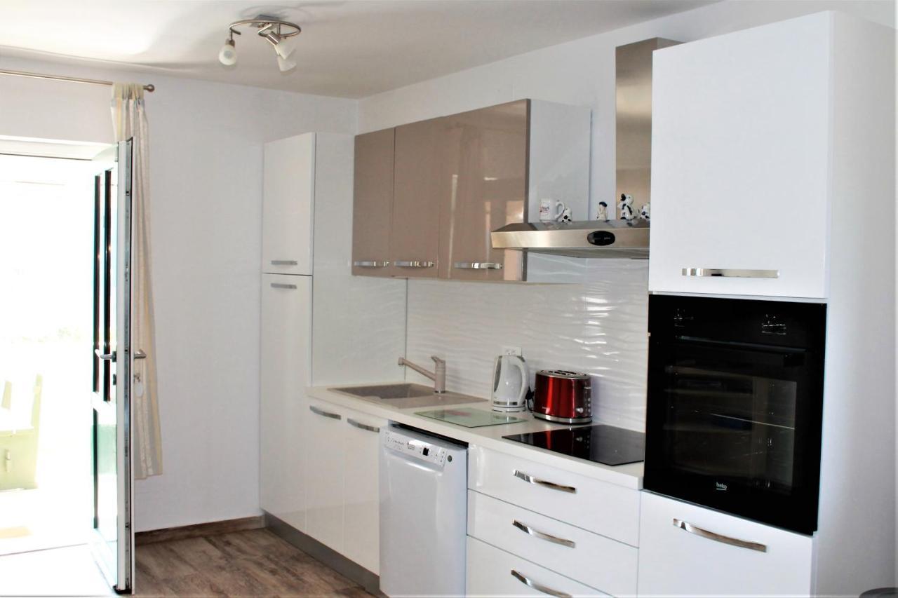 Apartmani Klaudija Valun Esterno foto