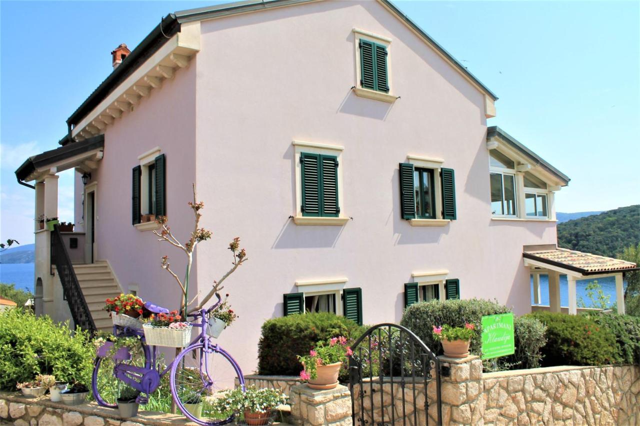 Apartmani Klaudija Valun Esterno foto