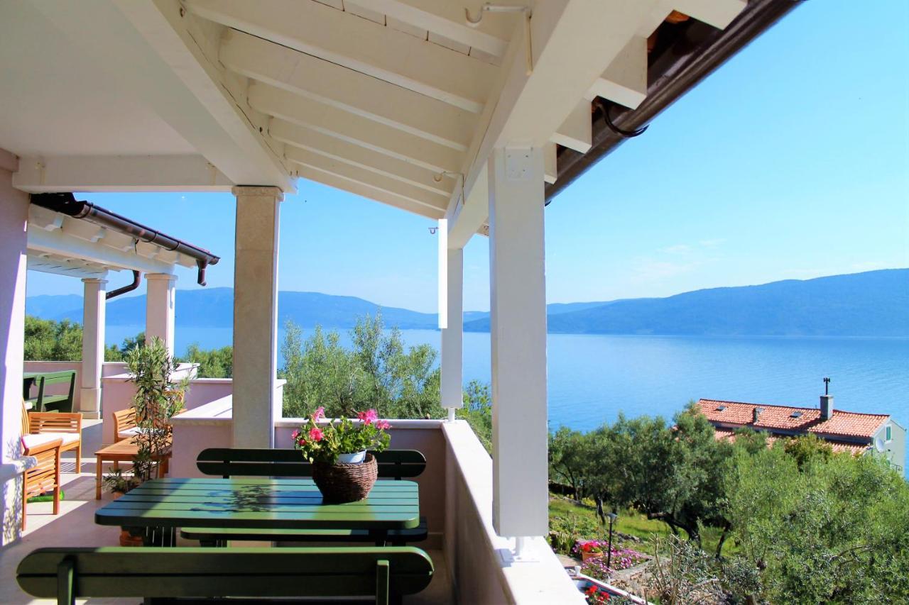 Apartmani Klaudija Valun Esterno foto