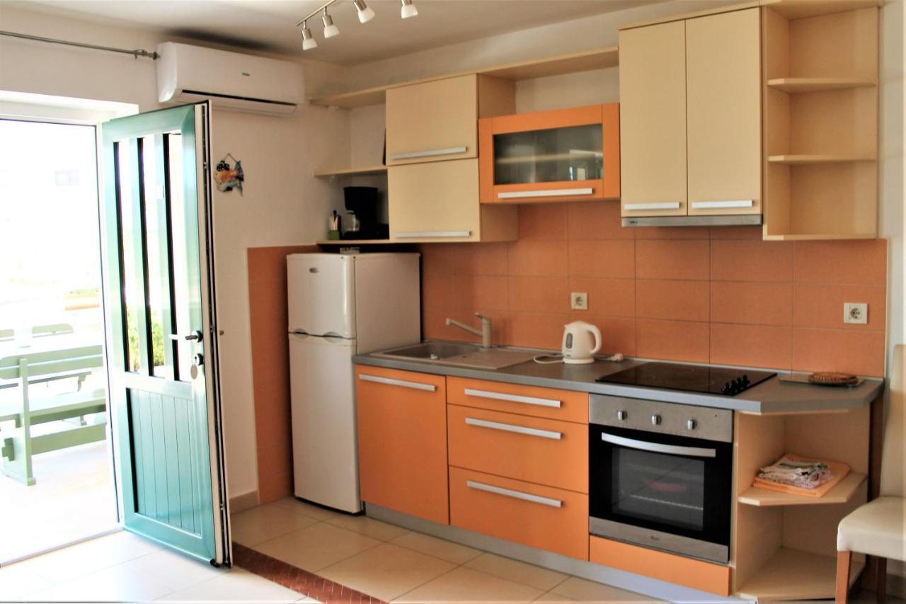 Apartmani Klaudija Valun Esterno foto