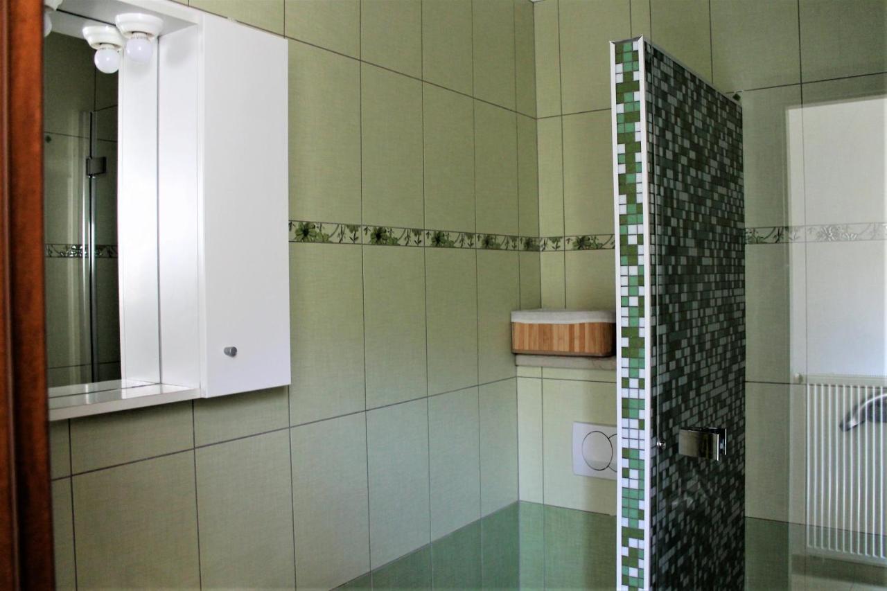 Apartmani Klaudija Valun Esterno foto
