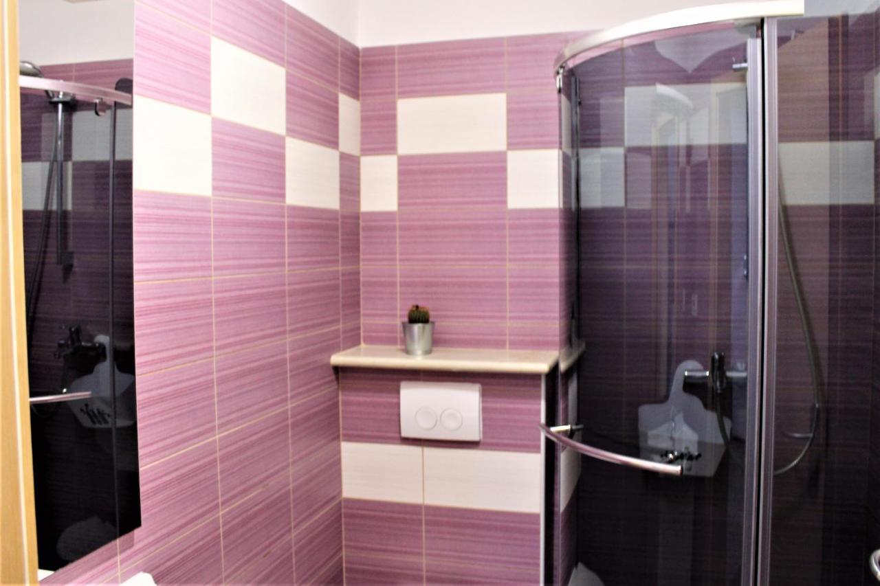 Apartmani Klaudija Valun Esterno foto